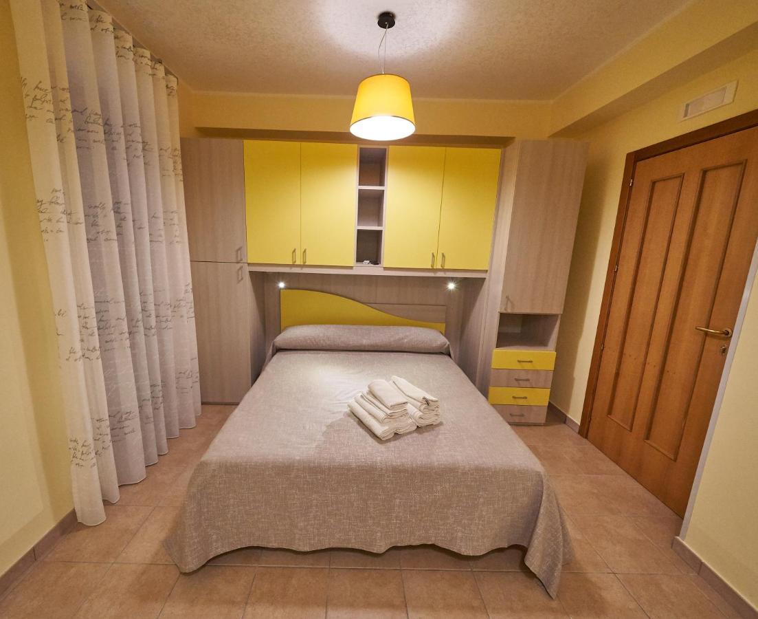 B&B Mary Grace Rossano Stazione Екстериор снимка