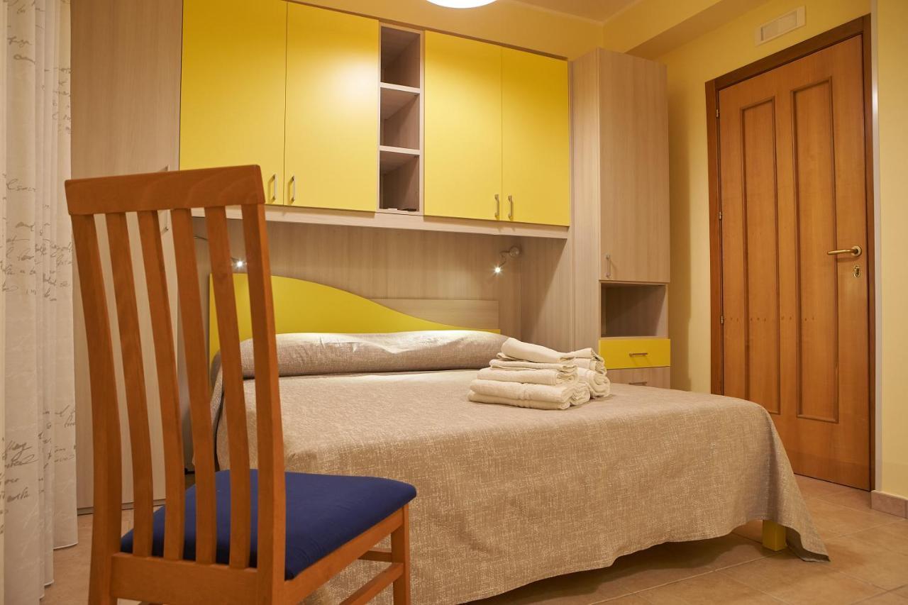 B&B Mary Grace Rossano Stazione Екстериор снимка