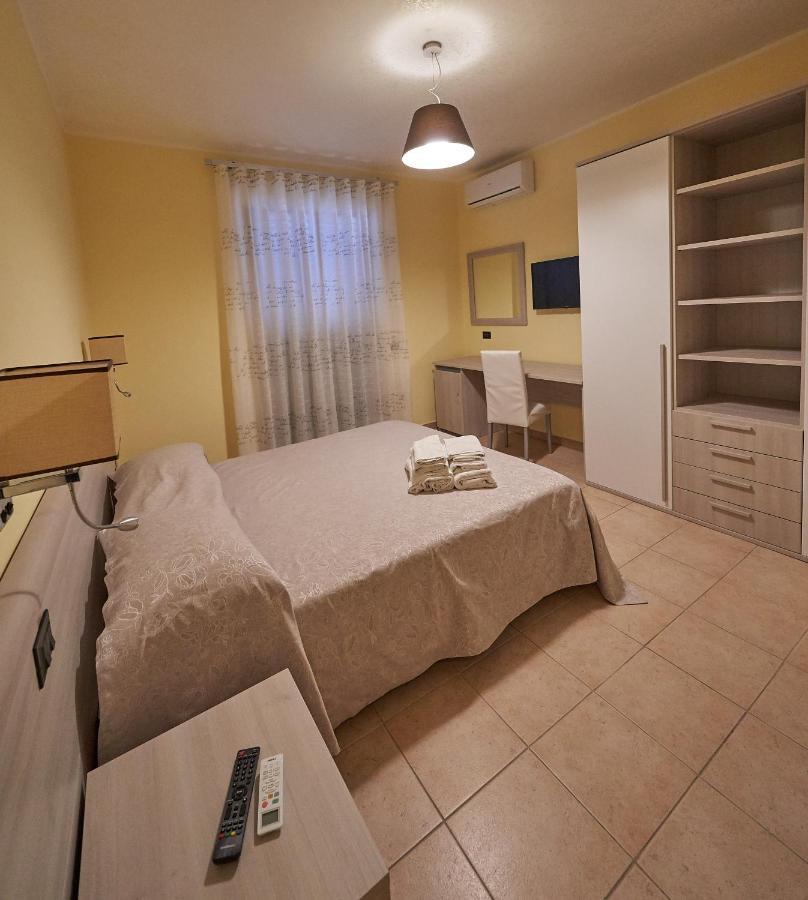 B&B Mary Grace Rossano Stazione Екстериор снимка