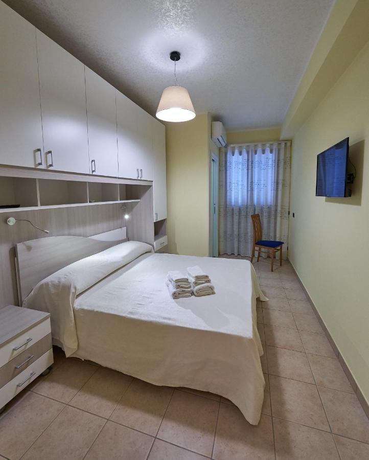 B&B Mary Grace Rossano Stazione Екстериор снимка
