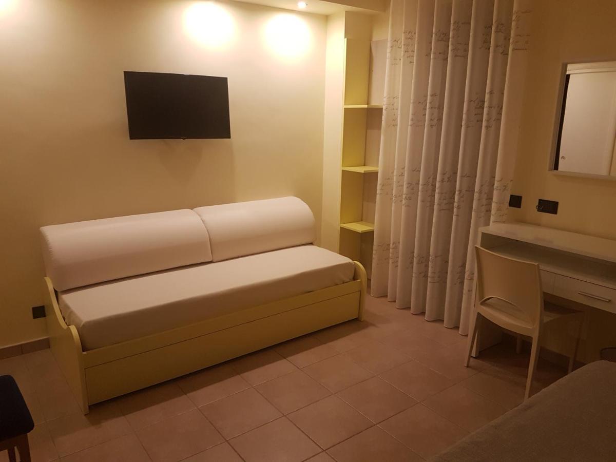 B&B Mary Grace Rossano Stazione Екстериор снимка